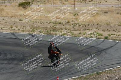 media/Apr-20-2025-AHRMA (Sun) [[393a79c373]]/Race/Group 10/Turn 4b/